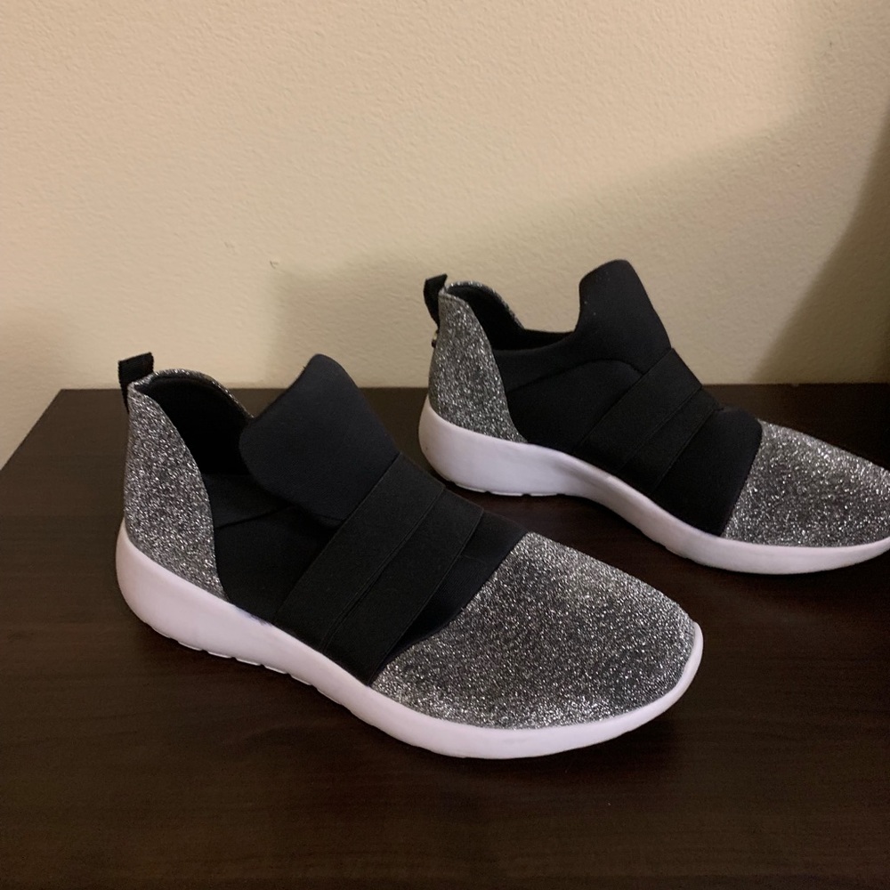 Steve Madden Sneakers
